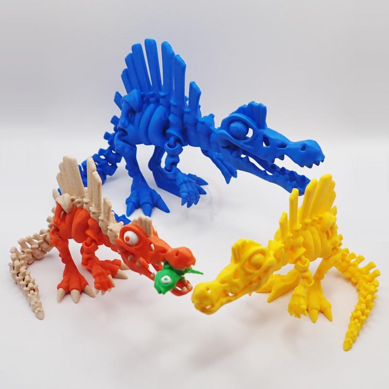 Kostra Spinosaura s očima