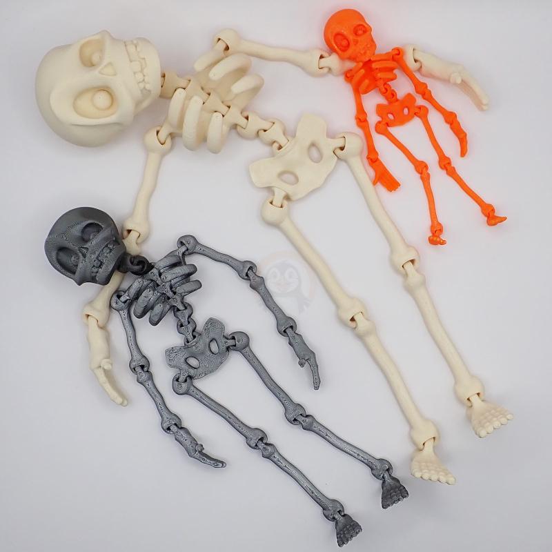 Kostlivec s otvorem na zavěšení