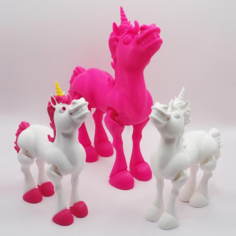 Jednorožec s otevřenými ústy