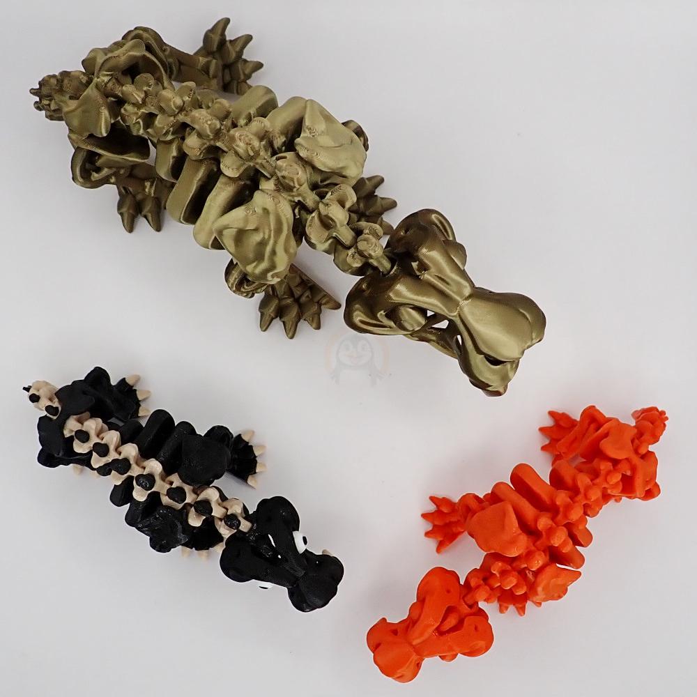 Kostra Šavlozubého tygra s očima