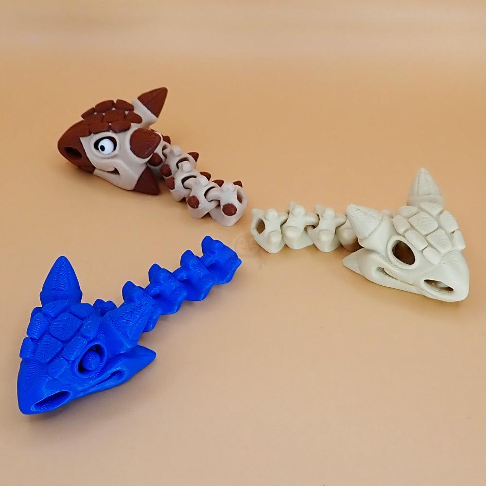 Přívěsek na klíče Ankylosaurus s očima