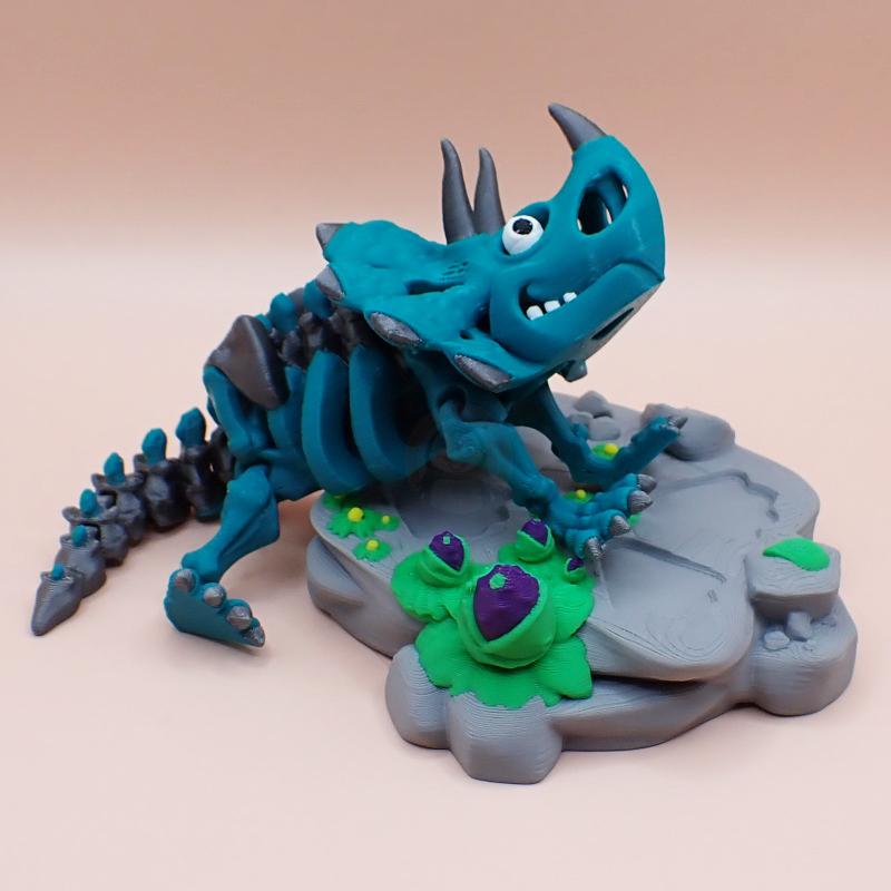 Kostra Triceratopse s očima