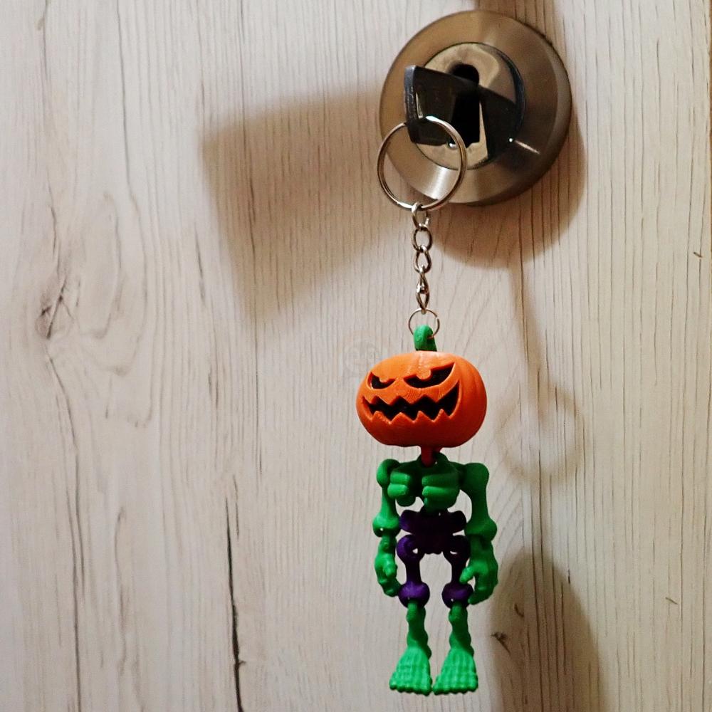 Přívěsek na klíče Dýňový Kostlivec