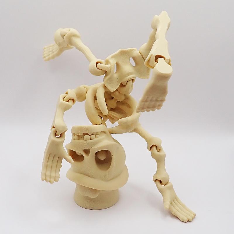 Elegantní kostlivec