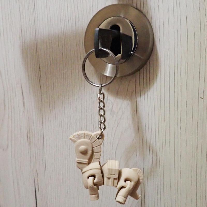 Přívěsek na klíče Koník