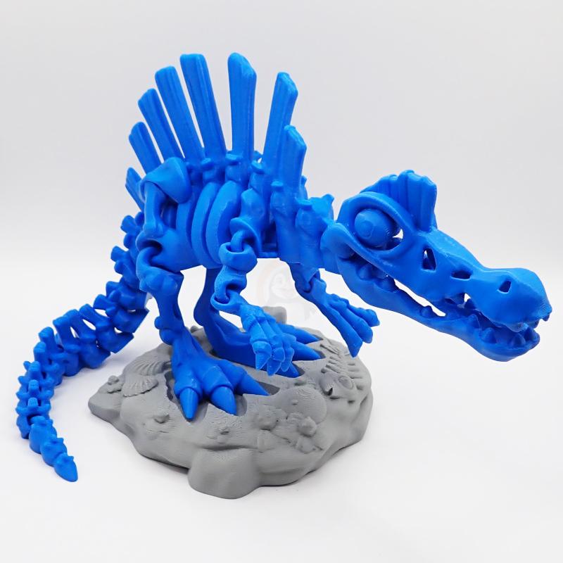 Kostra Spinosaura s očima