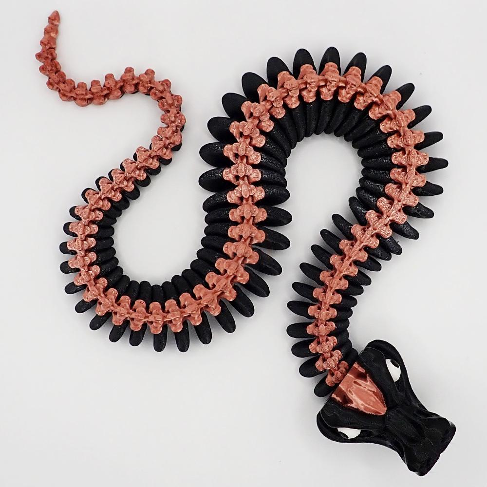 Kostra Hada s očima