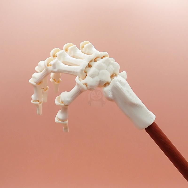 Ozdoba na tužku Ruka Kostlivce