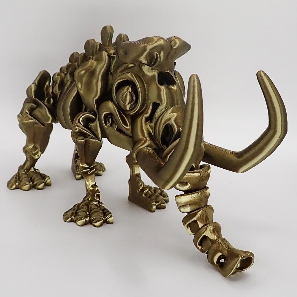 Kostra Mamuta s chobotem a očima