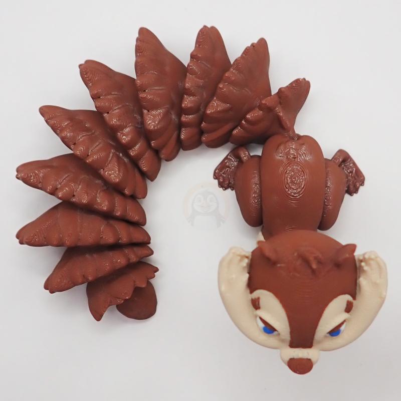 Veverka s dlouhým ocasem